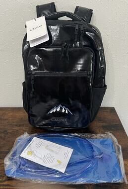NWT Calpak Terra 16L Hydration Backpack OBSIDIAN